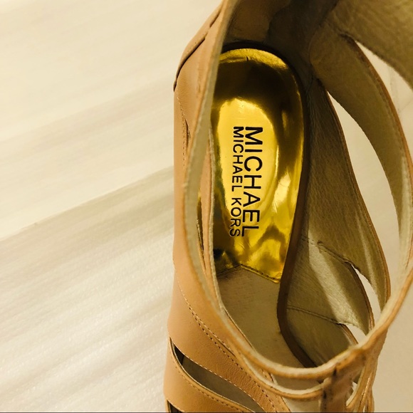 MICHAEL KORS SHOES - Picture 4 of 12